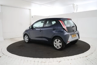 Toyota Aygo Toyota Aygo,  Achteruitrijcamera, Airco ,Elektrische ramen voor - afbeelding nr 2