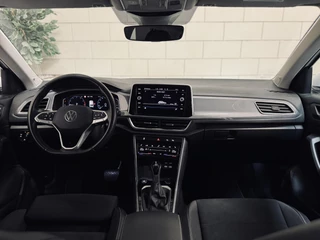 Volkswagen T-Roc | Massage | IQ | Beats | Trekhaak - afbeelding nr 3