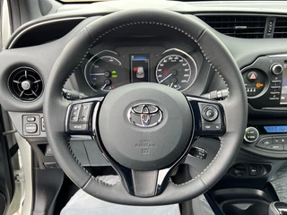 Toyota Yaris Toyota Yaris 1.5 Hybrid Bi-Tone Automaat | NL auto | Camera - afbeelding nr 16