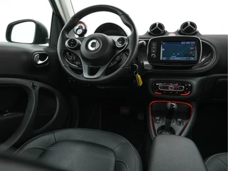 Smart Fortwo Smart Fortwo EQ Comfort PLUS 18 kWh [ 3-Fase ] Aut. *PANO | FULL-LED | FULL-LEATHER | NAVI-FULLMAP | CAMERA | BRABUS-WHEELS | AMBIENT-LIGHT | AIRCO | PDC | CRUISE | DAB | CARPLAY | COMFORT-SEATS | 16''ALU* - afbeelding nr 7