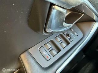 Volvo V40 Volvo V40 2.0 D2 Summum R Design Euro 6 NAP NAVI LEER - afbeelding nr 17