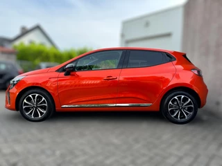 Renault Clio Renault Clio 1.0 TCe ECO-G 100 techno AUTOMAAT / CAMERA / NAVI / CARPLAY / ECC / ZGAN - afbeelding nr 4