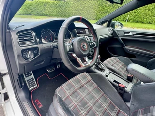 Volkswagen Golf Volkswagen Golf 2.0 TSI GTI Performance Aut. (Pano/ACC/ECC) - afbeelding nr 18