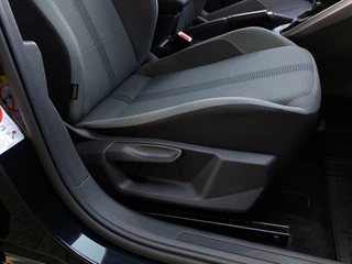 Volkswagen Polo 1.0 TSI 116pk DSG Highline 5-Deurs | Apple Carplay + Android Auto | Clima | Adap. Cruise | Stoelverwarming | Sfeerverlichting | Licht+Regensensor | Pdc V+A | Privacy Glass | 16''lm - afbeelding nr 30