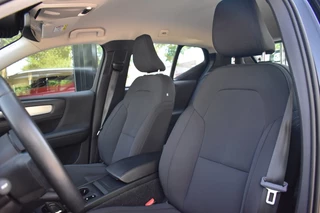 Volvo XC40 Volvo XC40 T2 129pk Aut. Business Pro | Trekhaak | Park Assist | Climate | - afbeelding nr 3