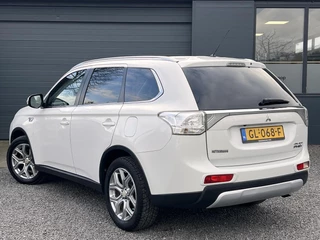 Mitsubishi Outlander Mitsubishi Outlander 2.0 PHEV Instyle+ 2e Eigenaar,Camera,Schuifdak,Navi,Leder,Stoelverwarming,Clima,Cruise,Lmv,Dealer Onderhouden,Apk tot 07-2025 - afbeelding nr 5