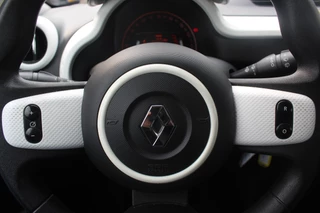 Renault Twingo Renault Twingo 1.0 SCe Authentique / Trekhaak / Radio / Airco / Stuurbekrachtiging / Nette auto! - afbeelding nr 26