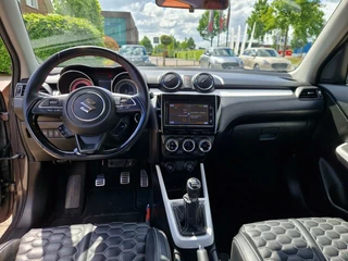 Suzuki Swift Suzuki Swift 1.4 Sport Smart Hybrid|One of a Kind|Mooiste van Nederland die nu te koop| - afbeelding nr 18