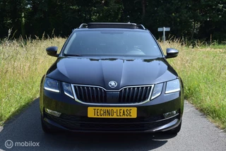 Škoda Octavia Skoda Octavia Combi 1.5 TSI Greentech Business Edition Trekhaak Panoramadak Apple Carplay - afbeelding nr 3