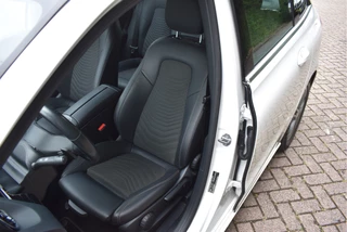 Mercedes-Benz B-Klasse Mercedes-Benz B-Klasse 180 Business Solution | NL-Auto | Afn.trekhaak | Carplay | Nav | Autom.airco | Cruise Contr | Digitale tellers | LED - afbeelding nr 13