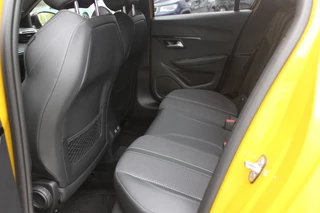 Peugeot 208 Peugeot 208 1.2 100PK GT | NAVIGATIE | APPLE CARPLAY/ANDROID AUTO | DODEHOEK DETECTIE | FULL LED KOPLAMPEN | CLIMATE CONTROL | 3-D INSTRUMENTENPANEEL | 17