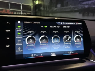 BMW X1 BMW X1 SDrive20i M Sport *H&K*HUD*ElecStoelverst*Winterpack*3DView* - afbeelding nr 20