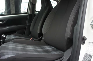 Peugeot 108 Peugeot 108 1.0 e-VTi 72pk Automaat Clima|Camera|CarPlay|Velgen - afbeelding nr 11