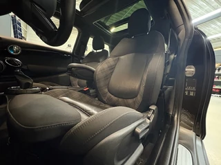 MINI Cooper MINI Cooper Mini 1.5 Serious Automaat Panoramadak, Sportstoelen, navigatie, led lampen, climate control Keyles, Veel opties! - afbeelding nr 13