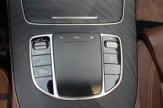 Mercedes-Benz E-Klasse Mercedes-Benz E-Klasse 300 e Business Solution / Panoramadak / 360Camera / Leder / 18'' / Virtual Cockpit / LED Koplampen / Stoelverwarming / Cruise Control - afbeelding nr 31