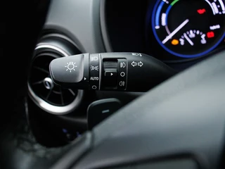 Hyundai Kona Hyundai Kona 1.6 GDI HEV Comfort Smart | Navigatie | Hybride! - afbeelding nr 24