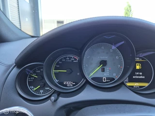 Porsche Cayenne Porsche Cayenne 3.0 S E-Hybrid 21
