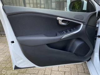 Volvo V40 Volvo V40 2.0 T2|Navigatie|Parkeersensoren|Digitaal Instrumentenpaneel - afbeelding nr 27