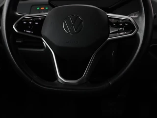 Volkswagen ID.3 Volkswagen ID.3 Life 58 kWh | Stoel & Stuurverwarming |  Adaptive cruise | Carplay | Navigatie | PDC | Climate control | Sfeerverlichting - afbeelding nr 10