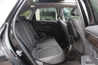 BMW 2 Serie BMW 2 Serie Active Tourer 225xe iPerformance High Exe. / Panoramadak / Camera / Head-up / Leder / Keyless / Navigatie / DAB / Stuurverwarming / Cruise Control - afbeelding nr 12