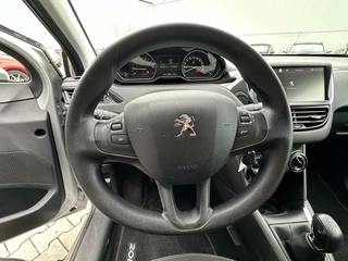 Peugeot 208 Peugeot 208 1.2 PureTech Blue Lion |CRUISE | CARPLAY | TREKHAAK | - afbeelding nr 19