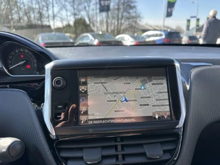 Peugeot 2008 Peugeot 2008 1.2 PureTech Urban Cross | Cruise | Trekhaak - afbeelding nr 11