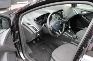 Ford Focus Ford Focus Wagon 1.0 TITANIUM - Navi Clima Parkeersensoren - afbeelding nr 24