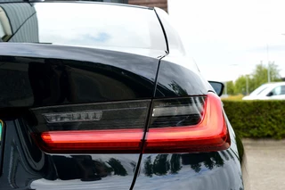BMW 3 Serie BMW 3 Serie 318i M-Sport Rijklaarprijs-Garantie Navigatie Leder sport interieur  Live Cockpit Plus - afbeelding nr 8