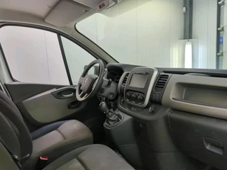 Renault Trafic Renault Trafic L1H1 Comfort Energy 2x Schuifdeur Navigatie Trekhaak Airco Cruise control 3-Zits Euro6 - afbeelding nr 4