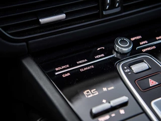Porsche Cayenne Porsche Cayenne 3.0 V6 340PK Pano Stoelkoeling Bose ACC Sport Chrono Led Matrix 360 Camera Softclose Luchtvering - afbeelding nr 55