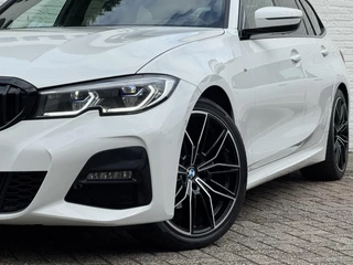 BMW 3 Serie BMW 3-serie Touring 320i High Exec. M-Sport individual Sfeer Leder Camera Pdc v+a Trekhaak Led - afbeelding nr 12