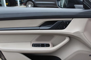 Porsche Taycan Porsche Taycan 4S Performance 84 kWh / SoH 90% / Panoramadak / Camera / Luchtvering / Achterasbesturing / 20'' / Bose / Sportchrono / ACC / Stuurverwarming / Warmtepomp / DAB / Stoelverwarming - afbeelding nr 31