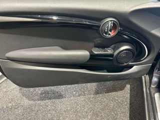 MINI Electric MINI Electric Mini Yours 33 kWh | Elektrisch schuif/kantel panoramadak | Harman & Kardon | Verwarmde voorstoelen | SoH (batterijcheck) 97 % score! - afbeelding nr 6