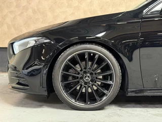 Mercedes-Benz A-Klasse Mercedes-Benz A-klasse 200 d Amg pakket l Night pakket l Sfeer verlichting l Camera l 19 Inch - afbeelding nr 6
