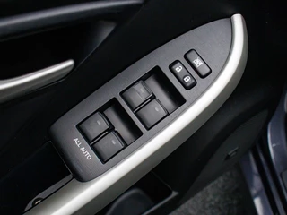 Toyota Prius Toyota Prius 1.8 Plug-in Executive Business | Leder | Navigatie | Camera - afbeelding nr 21