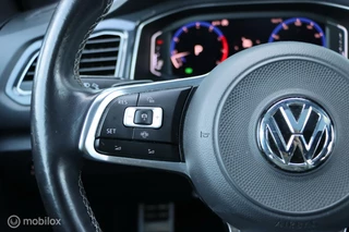 Volkswagen T-Roc Volkswagen T-Roc 1.5 TSI R-Line / Navi / Pano / Beats audio - afbeelding nr 16