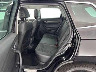 Škoda Karoq Škoda Karoq 1.5 TSI ACT Business Edition Aut. *PANO | 1/2LEATHER | FULL-LED | NAVI-FULLMAP | KEYLESS | COMFORT-SEATS | CAMERA | DAB+ | ECC | PDC | CRUISE | 18''ALU | TOWBAR* - afbeelding nr 9