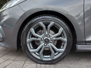 Ford Fiesta Ford Fiesta 1.0 EcoBoost 101pk ST-Line 5-Deurs | Navi | Apple Carplay + Android Auto | Clima | Cruise | Keyless Start | Pdc | Stoelverwarming | Rijstrook+Lichtsensor | Privacy Glass | 17''lm - afbeelding nr 33