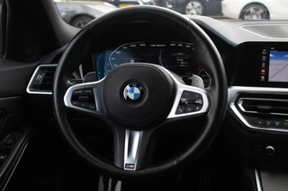 BMW 3 Serie BMW 3 Serie M340i xDrive / Trekhaak / Leder / Memory seats / 19'' / DAB / Navigatie / Stoelverwarming / DAB / Cruise Control - afbeelding nr 17