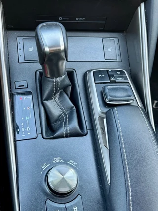 Lexus IS Lexus IS 300h Hybrid Edition 30 ACC OPENDAK LEER PRIMA AUTO - afbeelding nr 22