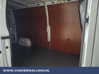 Opel Movano Opel Movano 2.3 CDTI 146pk L3H2 Euro6 Airco | Camera | Navigatie | Cruisecontrol | Parkeersensoren 2500kg Trekhaak, Bijrijdersbank - afbeelding nr 10