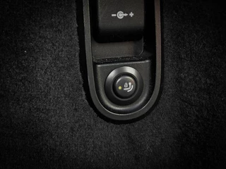 BMW 5 Serie BMW 5-serie Touring 530d xDrive M-Sport | HUD | PANO | H&K | TREKHAAK | LEER | CARPLAY | FULL OPTION - afbeelding nr 20