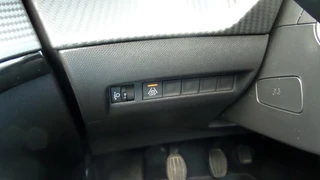 Peugeot 208 Peugeot 208 1.2 Pure Tech 100 Allure, Navi by Carplay, Camera, 3D Digidash - afbeelding nr 13