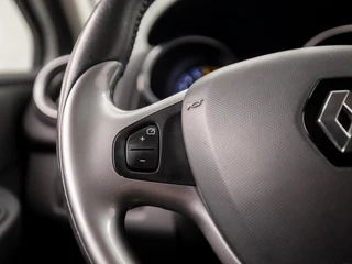 Renault Clio (NAVIGATIE, NAP, CRUISE, GETINT GLAS, SPORTSTOELEN, LM VELGEN, PARKEERSENSOREN, NIEUWE APK, NIEUWSTAAT) - afbeelding nr 17