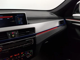 BMW X1 BMW X1 sDrive18i Steptronic M-Sport Executive | Lederen Bekleding | Navigatie | Climate Control | Camera | Parkeer Sensoren - afbeelding nr 16