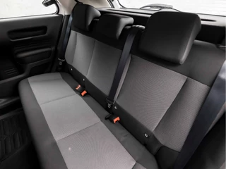 Citroën C4 Cactus Automaat (CAMERA, CLIMATE, STOELVERWARMING, PARKEERSENSOREN, CRUISE, SPORTSTOELEN, DIGITAL COCKPIT, ELEK RAMEN, NIEUWSTAAT) - afbeelding nr 13