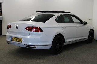Volkswagen Passat Pano|Camera|Led|Ergo|Adaptief - afbeelding nr 2