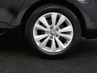 Volkswagen Golf Volkswagen Golf 1.0 TSI Busness Edition Connected | Camera |  Trekhaak | Sportstoelen | Navigatie | Climate control | Cruise control - afbeelding nr 27