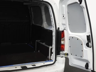 Opel Combo Opel Combo 1.5D L1H1 130pk Automaat Edition | Apple Carplay / Android Auto | Trekhaak | Airco | Cruise control - afbeelding nr 30