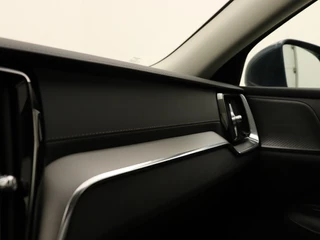 Volvo S60 Volvo S60 T6 PLUG-IN HYBRID LONG RANGE ULTIMATE BRIGHT TREKHAAK SCHUIFDAK - afbeelding nr 29